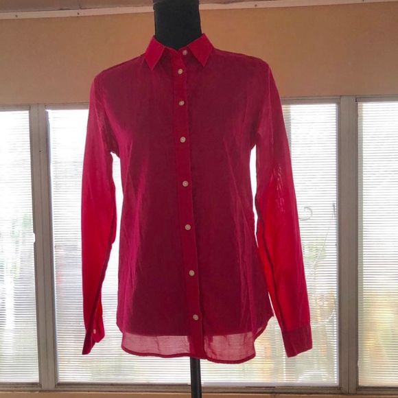 uniqlo red shirt